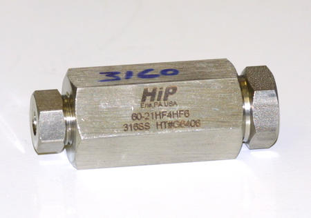 HP reducer couplings 3/8F - 1/4F