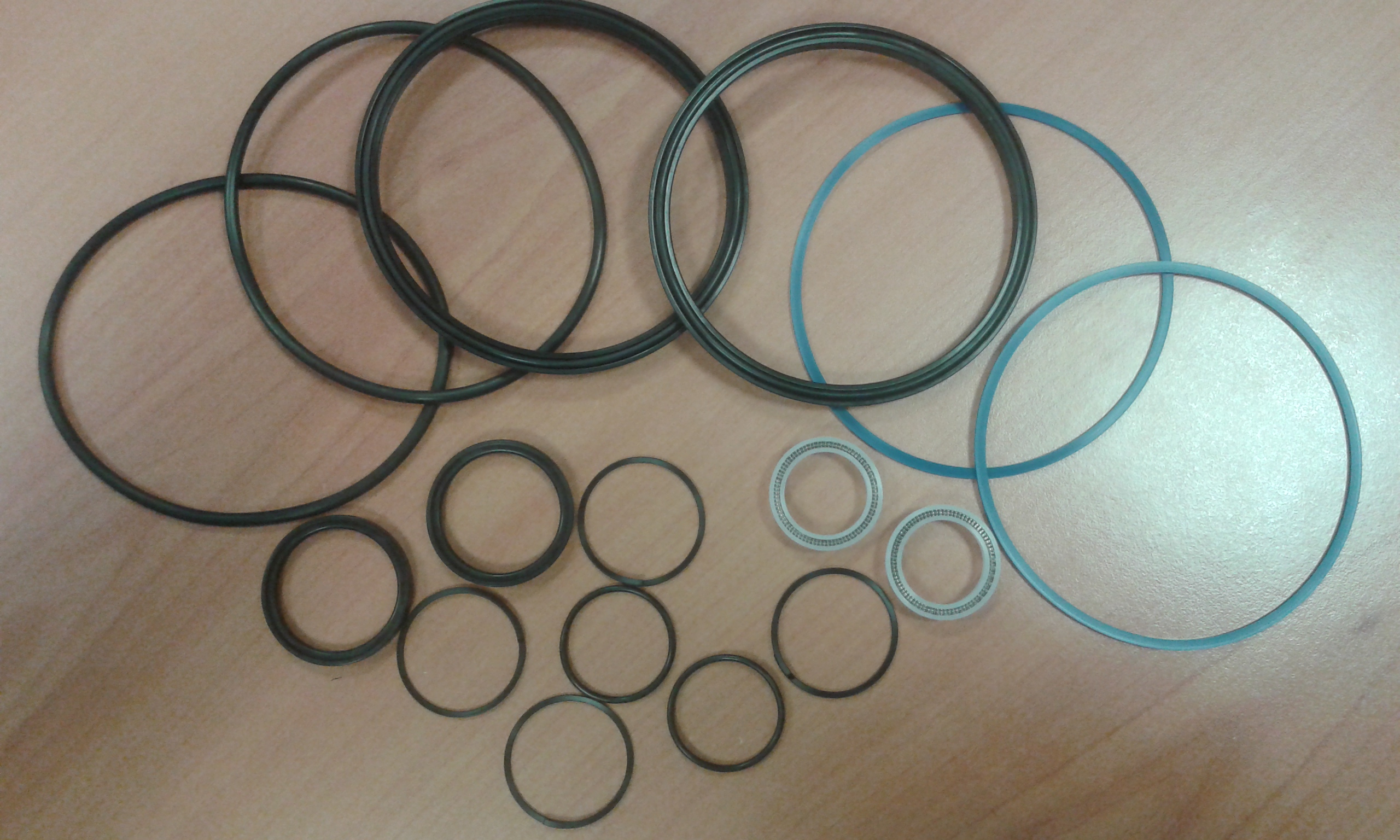 low pressure seal kit, for ceramic plunger